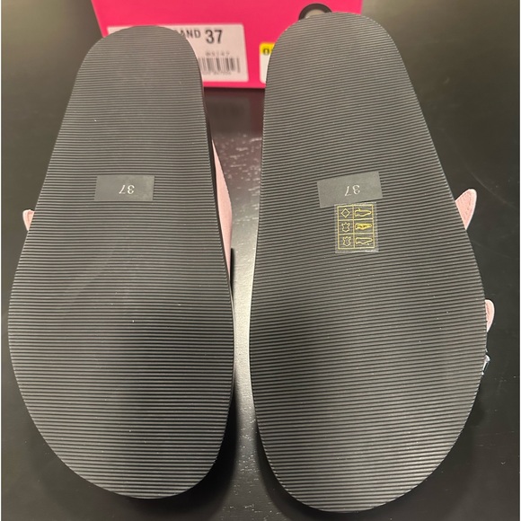 Brown’s B2 Valencia Sandal Size 37 - BNIB - Picture 3 of 4